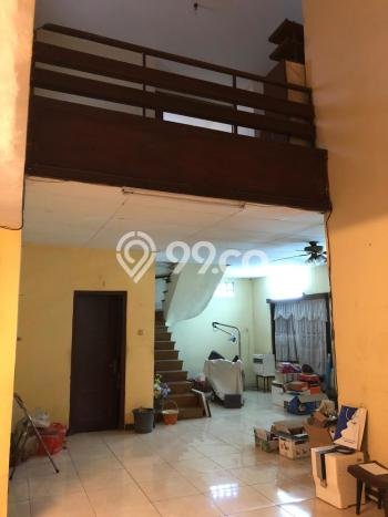Siap Huni Hunian Elit 5 Kamar di Tebet Dekat ke Mana Pun Siap Huni Hunian Elit 5 Kamar di Tebet Dekat ke Mana Pun