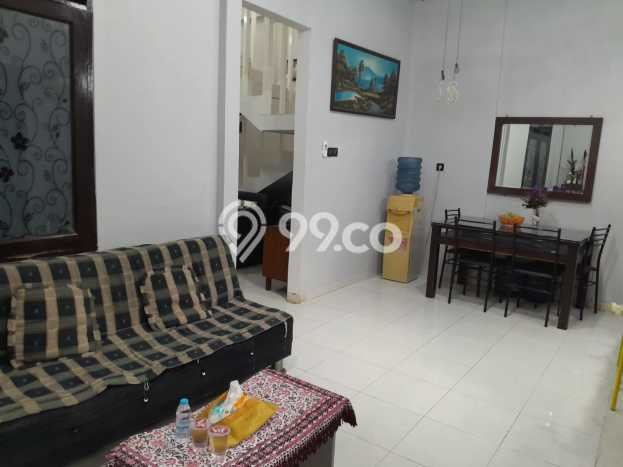 Dijual Hunian Rumah Terawat 3 KT di Bintaro, Tangerang Selatan Dijual Hunian Rumah Terawat 3 KT di Bintaro, Tangerang Selatan