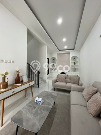 Siap Huni Hunian Elit 4 Kamar di Pancoran Dekat ke Mana Pun Siap Huni Hunian Elit 4 Kamar di Pancoran Dekat ke Mana Pun