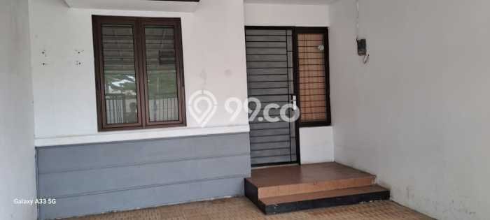 Rumah Modern 2 KT di Villa Melati Mas Tangerang Selatan Unfurnished Rumah Modern 2 KT di Villa Melati Mas Tangerang Selatan Unfurnished
