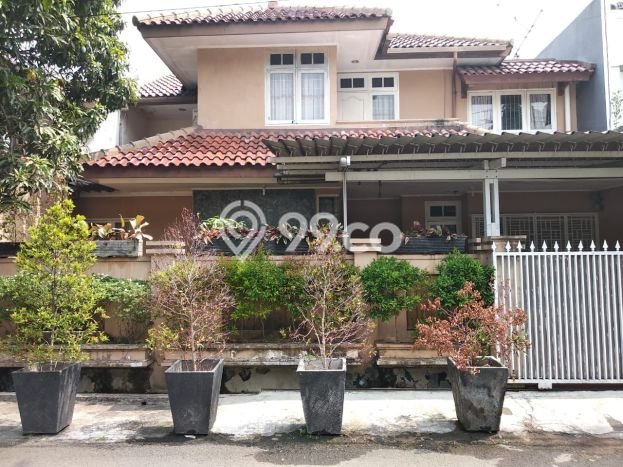 Siap Huni Rumah Mewah 4 Kamar di Tebet Dekat ke Mana Pun Siap Huni Rumah Mewah 4 Kamar di Tebet Dekat ke Mana Pun