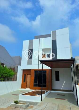 Hunian Nyaman Asri 4 KT Siap Pakai di Bintaro Jakarta Selatan Hunian Nyaman Asri 4 KT Siap Pakai di Bintaro Jakarta Selatan
