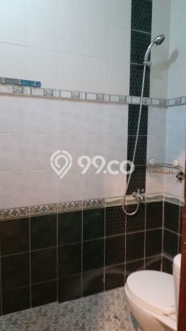 Disewakan! Rumah 9 Kamar Tidur &
7 Kamar Mandi di Serpong Villa Melati Mas, Tangerang Selatan Disewakan! Rumah 9 Kamar Tidur &
7 Kamar Mandi di Serpong Villa Melati Mas, Tangerang Selatan