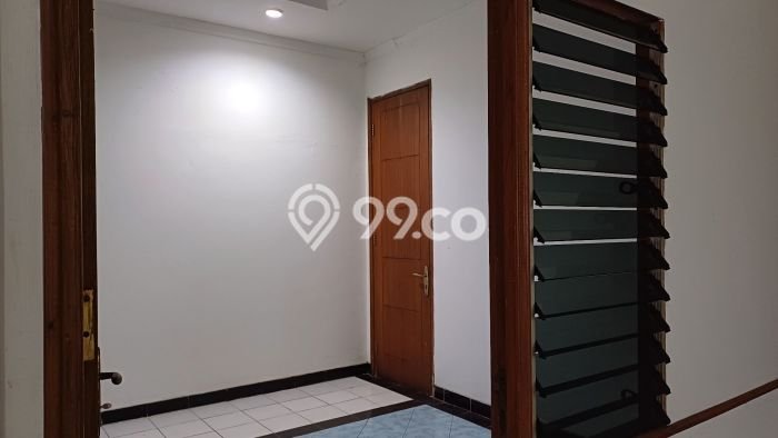 Jarang Ada! Rumah Sewa 6 Kamar Nyaman Siap Huni BSD Anggrek Loka Jarang Ada! Rumah Sewa 6 Kamar Nyaman Siap Huni BSD Anggrek Loka