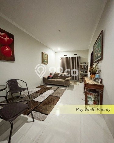 Dijual Hunian Rumah Terawat 4 Kamar di Bintaro, Tangerang Selatan Dijual Hunian Rumah Terawat 4 Kamar di Bintaro, Tangerang Selatan