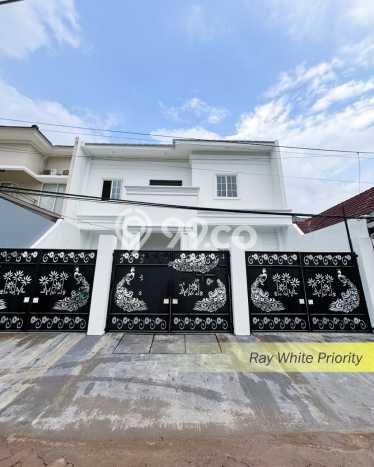 Hunian Nyaman Asri 5 KT Siap Pakai di BSD Tangerang Hunian Nyaman Asri 5 KT Siap Pakai di BSD Tangerang