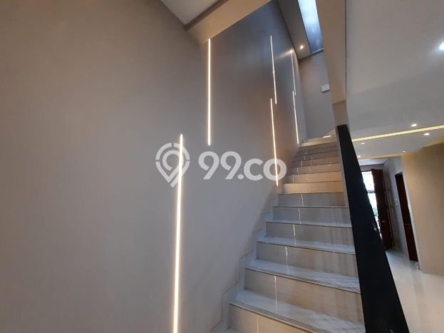Dijual Rumah Eksklusif 5 KT di Graha Raya, Tangerang Dijual Rumah Eksklusif 5 KT di Graha Raya, Tangerang