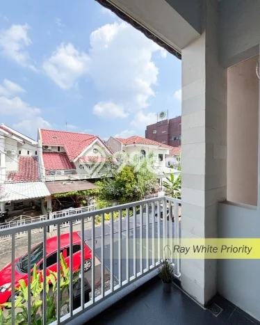 Jual Rumah Favorit Siap Huni LB 160m2 di Pesanggrahan, Jakarta Selatan Jual Rumah Favorit Siap Huni LB 160m2 di Pesanggrahan, Jakarta Selatan
