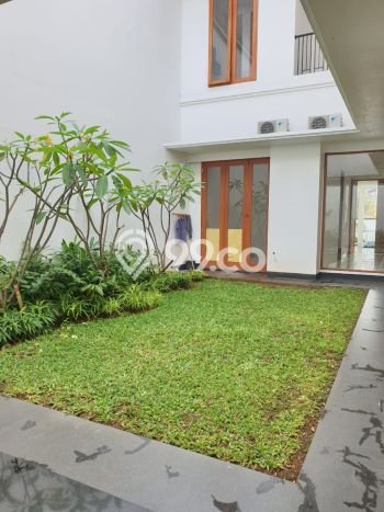 Hunian Mewah LB 525m2 Siap Huni Desain Elegan di Pondok Indah, Jakarta Selatan Hunian Mewah LB 525m2 Siap Huni Desain Elegan di Pondok Indah, Jakarta Selatan