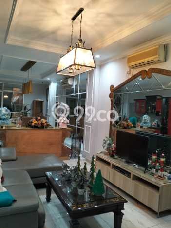 Ruko Dijual di Jakarta Utara LT 150m2 & LB 200m2 Lokasi Terbaik! Ruko Dijual di Jakarta Utara LT 150m2 & LB 200m2 Lokasi Terbaik!