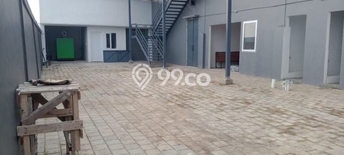 Area Ramai! Gudang Dijual di Tangerang untuk Bisnis Luas Bangunan 1995m2 Area Ramai! Gudang Dijual di Tangerang untuk Bisnis Luas Bangunan 1995m2