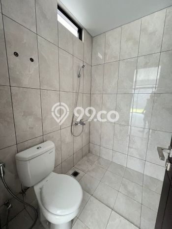 Ready to Use! Luxury House LT 220m2 Desain Modern di Kota Baru Parahyangan Ready to Use! Luxury House LT 220m2 Desain Modern di Kota Baru Parahyangan