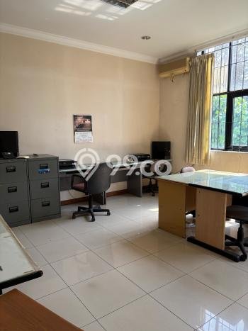 Rumah Elit LB 900m2 Siap Pakai Desain Elegan di Setra Duta, Bandung Rumah Elit LB 900m2 Siap Pakai Desain Elegan di Setra Duta, Bandung
