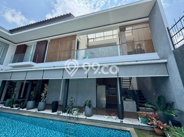 Ready to Use! Premium House LT 270m2 Desain Modern di Kota Baru Parahyangan Ready to Use! Premium House LT 270m2 Desain Modern di Kota Baru Parahyangan