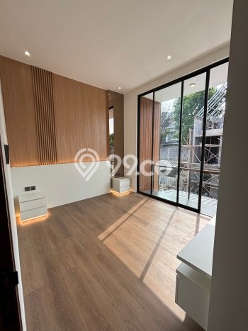 Rumah Mewah LB 140m2 Siap Pakai Desain Elegan di Setra Duta, Bandung Rumah Mewah LB 140m2 Siap Pakai Desain Elegan di Setra Duta, Bandung