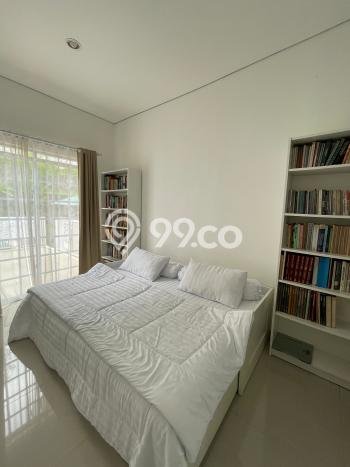 Vila Kawasan , Area 444m2m², Lokasi Strategis Vila Kawasan , Area 444m2m², Lokasi Strategis