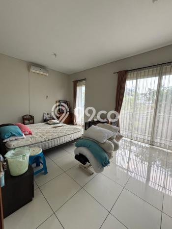 Rumah Elit Modern Siap Huni di Kota Baru Parahyangan Bandung Rumah Elit Modern Siap Huni di Kota Baru Parahyangan Bandung