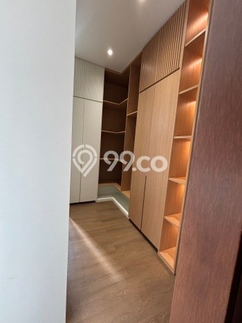 Rumah Mewah LB 140m2 Siap Pakai Desain Elegan di Setra Duta, Bandung Rumah Mewah LB 140m2 Siap Pakai Desain Elegan di Setra Duta, Bandung