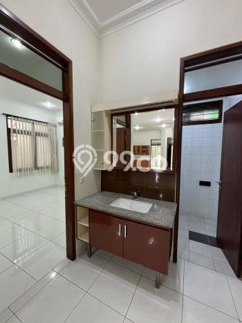 Rumah Mewah LB 260m2 Siap Pakai Desain Elegan di Dadali, Bandung Rumah Mewah LB 260m2 Siap Pakai Desain Elegan di Dadali, Bandung