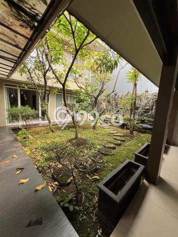 Rumah Elit Modern Siap Huni di Kota Baru Parahyangan Bandung Rumah Elit Modern Siap Huni di Kota Baru Parahyangan Bandung