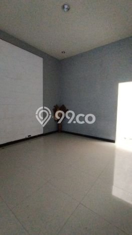Disewakan! Rumah 3 Kamar Tidur &
3 Kamar Mandi di Surya Sumantri, Bandung Disewakan! Rumah 3 Kamar Tidur &
3 Kamar Mandi di Surya Sumantri, Bandung