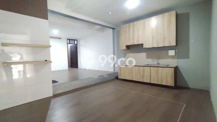 Disewakan! Rumah 3 Kamar Tidur &
3 Kamar Mandi di Surya Sumantri, Bandung Disewakan! Rumah 3 Kamar Tidur &
3 Kamar Mandi di Surya Sumantri, Bandung