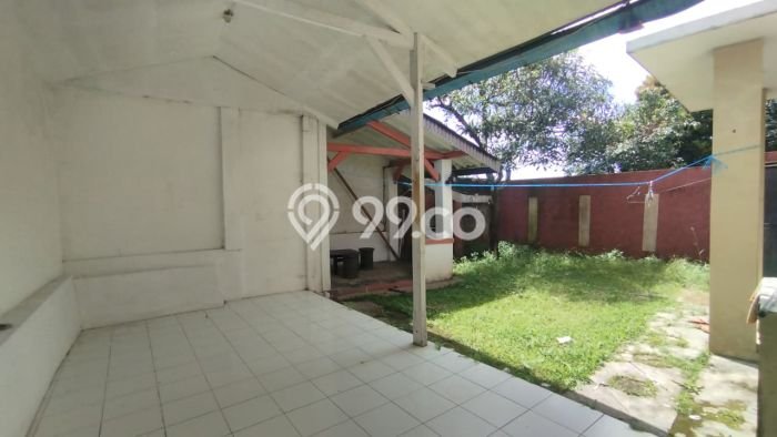 Disewakan! Rumah 3 Kamar Tidur &
3 Kamar Mandi di Sariwangi, Bandung Disewakan! Rumah 3 Kamar Tidur &
3 Kamar Mandi di Sariwangi, Bandung