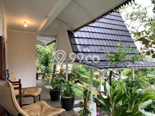 Rumah Nyaman LB 175m² Lokasi Sejuk di Dago, Bandung Rumah Nyaman LB 175m² Lokasi Sejuk di Dago, Bandung