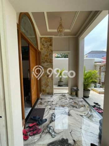 Dijual Rumah Luas Megah Dengan View Cantik di Galaxy, Surabaya Dijual Rumah Luas Megah Dengan View Cantik di Galaxy, Surabaya