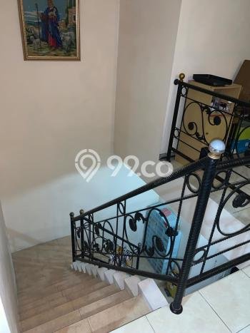 Jual Rumah Strategis Bagus Punya 4 KT di Sawahan Surabaya SHM Jual Rumah Strategis Bagus Punya 4 KT di Sawahan Surabaya SHM