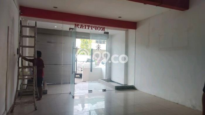 LOKASI POTENSIAL! Ruko For Rent di Mulyorejo, Luas 200m2m², Ready Usaha LOKASI POTENSIAL! Ruko For Rent di Mulyorejo, Luas 200m2m², Ready Usaha