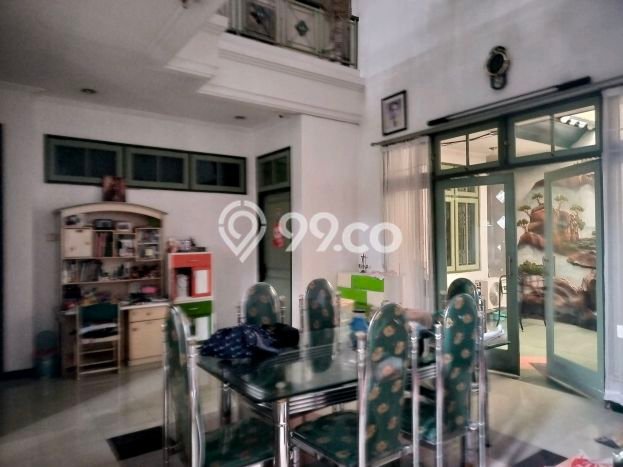 BEST CHOICE! Rumah kawasan Mulyorejo, 4 KT, Dekat Sekolah, Luas 204m2m² Bangunan 300m2m² BEST CHOICE! Rumah kawasan Mulyorejo, 4 KT, Dekat Sekolah, Luas 204m2m² Bangunan 300m2m²