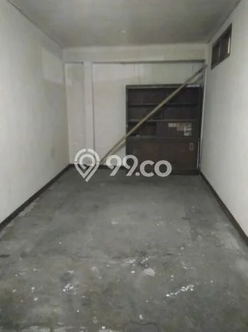 Gudang Disewa di Bandung dengan LB 200m2 Area Komersial Ramai Gudang Disewa di Bandung dengan LB 200m2 Area Komersial Ramai