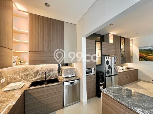 Jual Rumah Mewah Elegan Dengan View Eksklusif di Setra Duta, Bandung Jual Rumah Mewah Elegan Dengan View Eksklusif di Setra Duta, Bandung