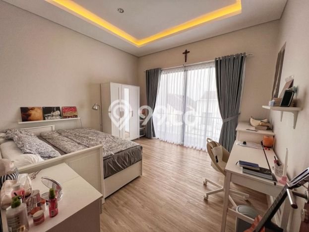 Jual Rumah Mewah Elegan Dengan View Eksklusif di Setra Duta, Bandung Jual Rumah Mewah Elegan Dengan View Eksklusif di Setra Duta, Bandung