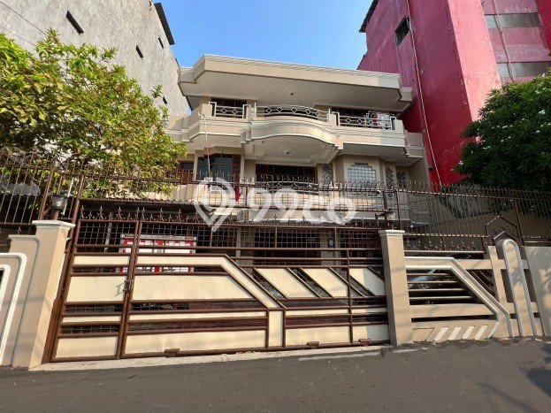 Siap Huni Hunian Elit 17 Kamar di Kemayoran Dekat ke Mana Pun Siap Huni Hunian Elit 17 Kamar di Kemayoran Dekat ke Mana Pun