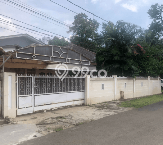 Rumah Idaman Keluarga! Rumah 2 Lantai area Kebayoran Baru, Jakarta Selatan, Luas 385m² Bangunan 240m² Rumah Idaman Keluarga! Rumah 2 Lantai area Kebayoran Baru, Jakarta Selatan, Luas 385m² Bangunan 240m²