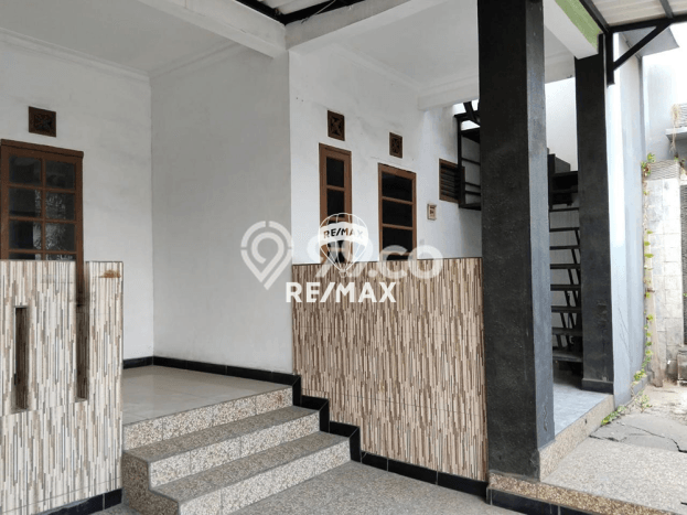 For Sale Rumah 3 Kamar Lokasi Strategis Bagus dan Strategis di Pondok Aren For Sale Rumah 3 Kamar Lokasi Strategis Bagus dan Strategis di Pondok Aren