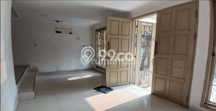 Hunian Eksklusif Siap Huni LT 221m2 di Kelapa Gading, Jakarta Utara Hunian Eksklusif Siap Huni LT 221m2 di Kelapa Gading, Jakarta Utara