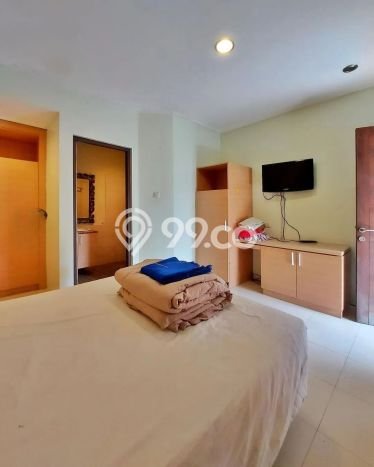 Cocok Untuk Investasi! Dijual Kost di Kemang 27 Kamar Cocok Untuk Investasi! Dijual Kost di Kemang 27 Kamar
