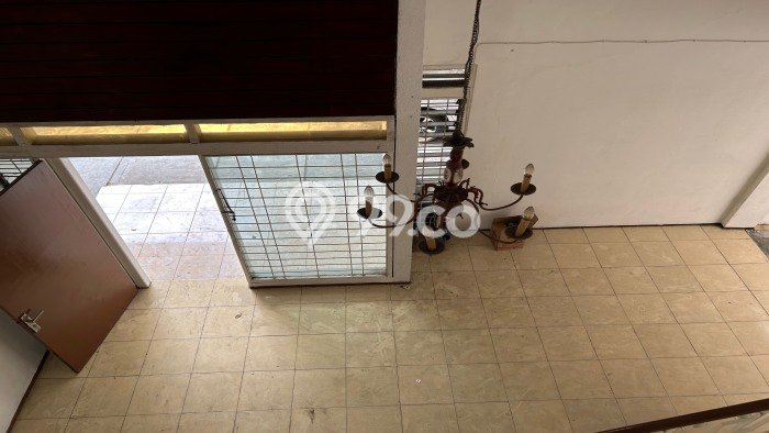 Rumah di Tomang, 5 KT, Konsep Minimalis, Luas 257m² Bangunan 257m² Rumah di Tomang, 5 KT, Konsep Minimalis, Luas 257m² Bangunan 257m²