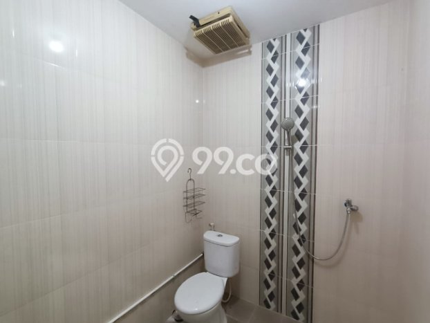 Rumah kawasan Tomang, Dekat Pusat Kota, 6 KT, Luas 180m² Bangunan 300m² Rumah kawasan Tomang, Dekat Pusat Kota, 6 KT, Luas 180m² Bangunan 300m²