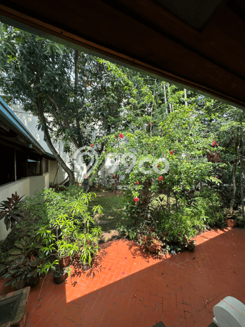 Rumah Luxury Modern Tanpa Renovasi di Fatmawati Jakarta Selatan Rumah Luxury Modern Tanpa Renovasi di Fatmawati Jakarta Selatan