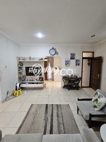 Dijual Rumah Premium dengan Fasilitas Sekitar Komplit di Cirendeu, Jakarta Selatan Dijual Rumah Premium dengan Fasilitas Sekitar Komplit di Cirendeu, Jakarta Selatan