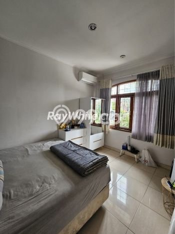 Dijual Rumah Premium dengan Fasilitas Sekitar Komplit di Cirendeu, Jakarta Selatan Dijual Rumah Premium dengan Fasilitas Sekitar Komplit di Cirendeu, Jakarta Selatan