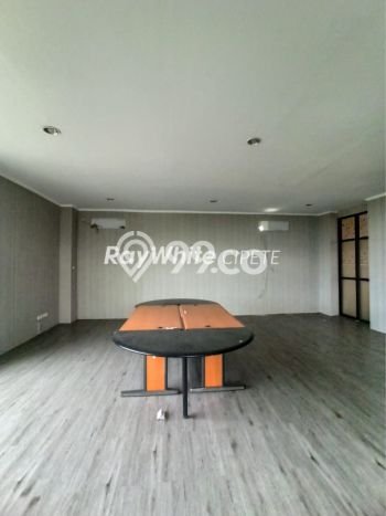 Kantor Dijual di Prime Area Jakarta Selatan Luas 1500m2 Kantor Dijual di Prime Area Jakarta Selatan Luas 1500m2