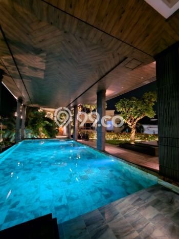 Rumah Elit LB 1200m2 Siap Pakai Desain Elegan di Pantai Mutiara, Jakarta Utara Rumah Elit LB 1200m2 Siap Pakai Desain Elegan di Pantai Mutiara, Jakarta Utara