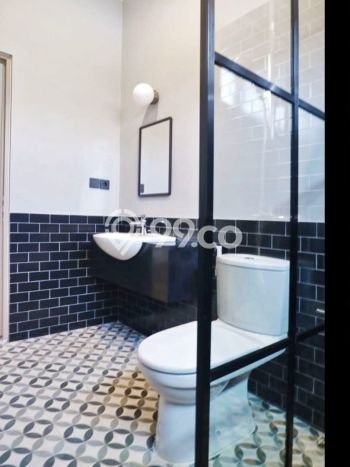 Rumah Luxury Modern Tanpa Renovasi di Cipete Jakarta Selatan Rumah Luxury Modern Tanpa Renovasi di Cipete Jakarta Selatan