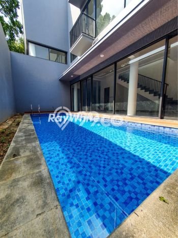 Dijual Hunian Mewah dengan Fasilitas Sekitar Komplit di Cilandak, Jakarta Selatan Dijual Hunian Mewah dengan Fasilitas Sekitar Komplit di Cilandak, Jakarta Selatan