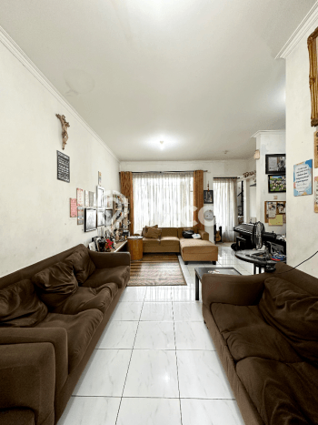 Dijual Rumah 3 Kamar Lokasi Ideal Bagus dan Strategis di Ciputat Dijual Rumah 3 Kamar Lokasi Ideal Bagus dan Strategis di Ciputat